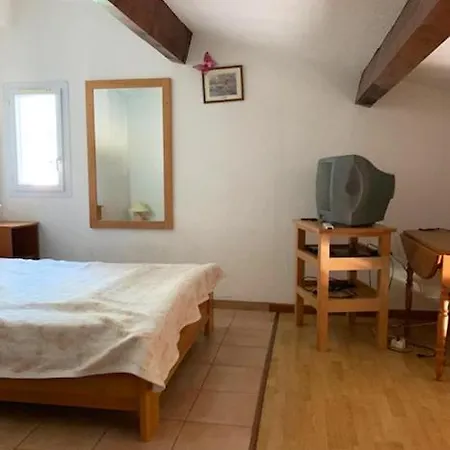 Villa Sympathique Mitoyenne Dans Avec Piscine Et Parking A 450m De La Mer - Cap D'agde - Ref Samaria67 Agde