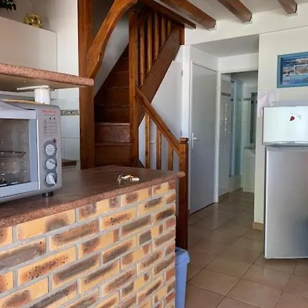 Sympathique Mitoyenne Dans Avec Piscine Et Parking A 450m De La Mer - Cap D'agde - Ref Samaria67 Villa *